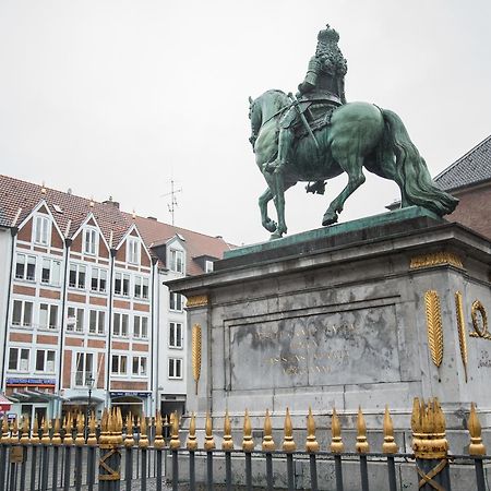 Apartement Mit Dachterrasse - Bei Curth Klingen - Teilen Sie Uns Ihre Ankunfszeit Mit Dusseldorf Exterior photo