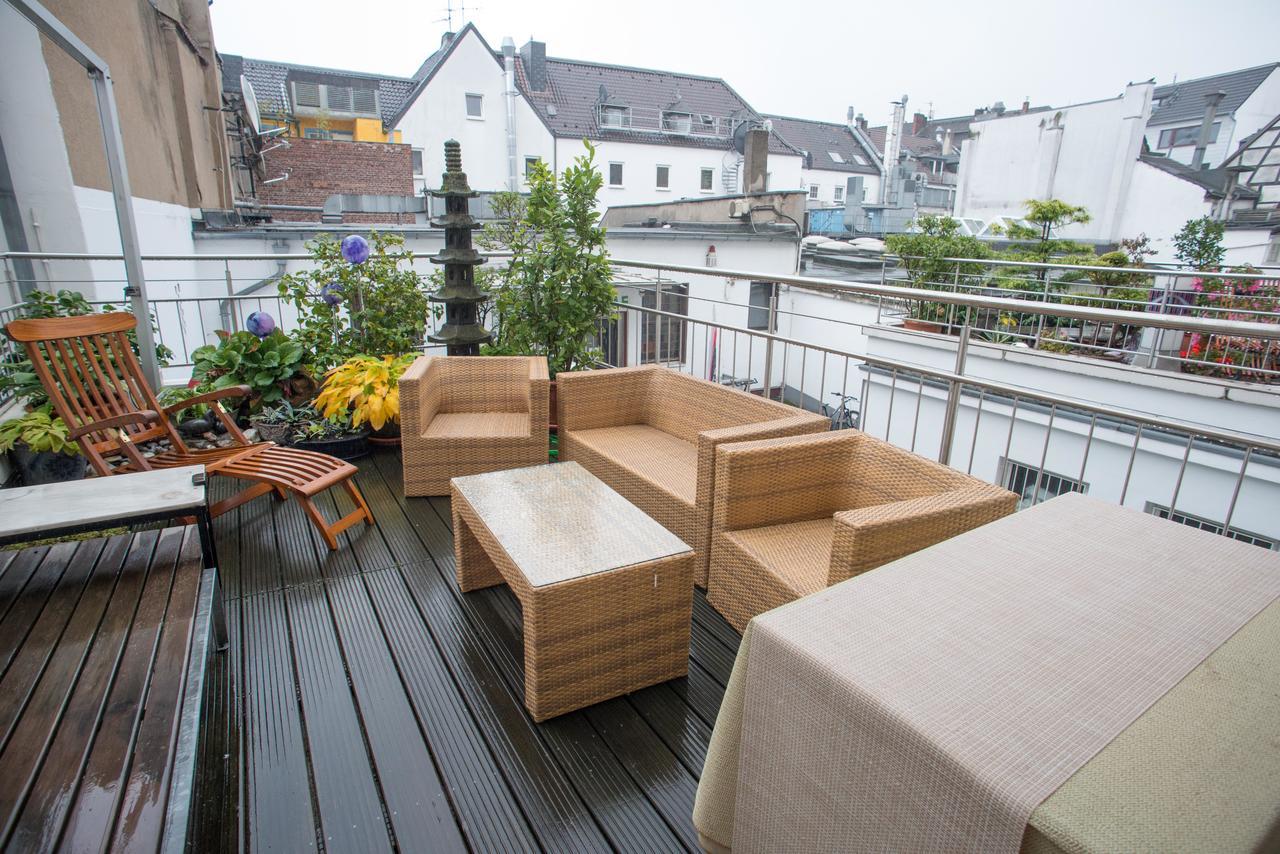Apartement Mit Dachterrasse - Bei Curth Klingen - Teilen Sie Uns Ihre Ankunfszeit Mit Dusseldorf Exterior photo