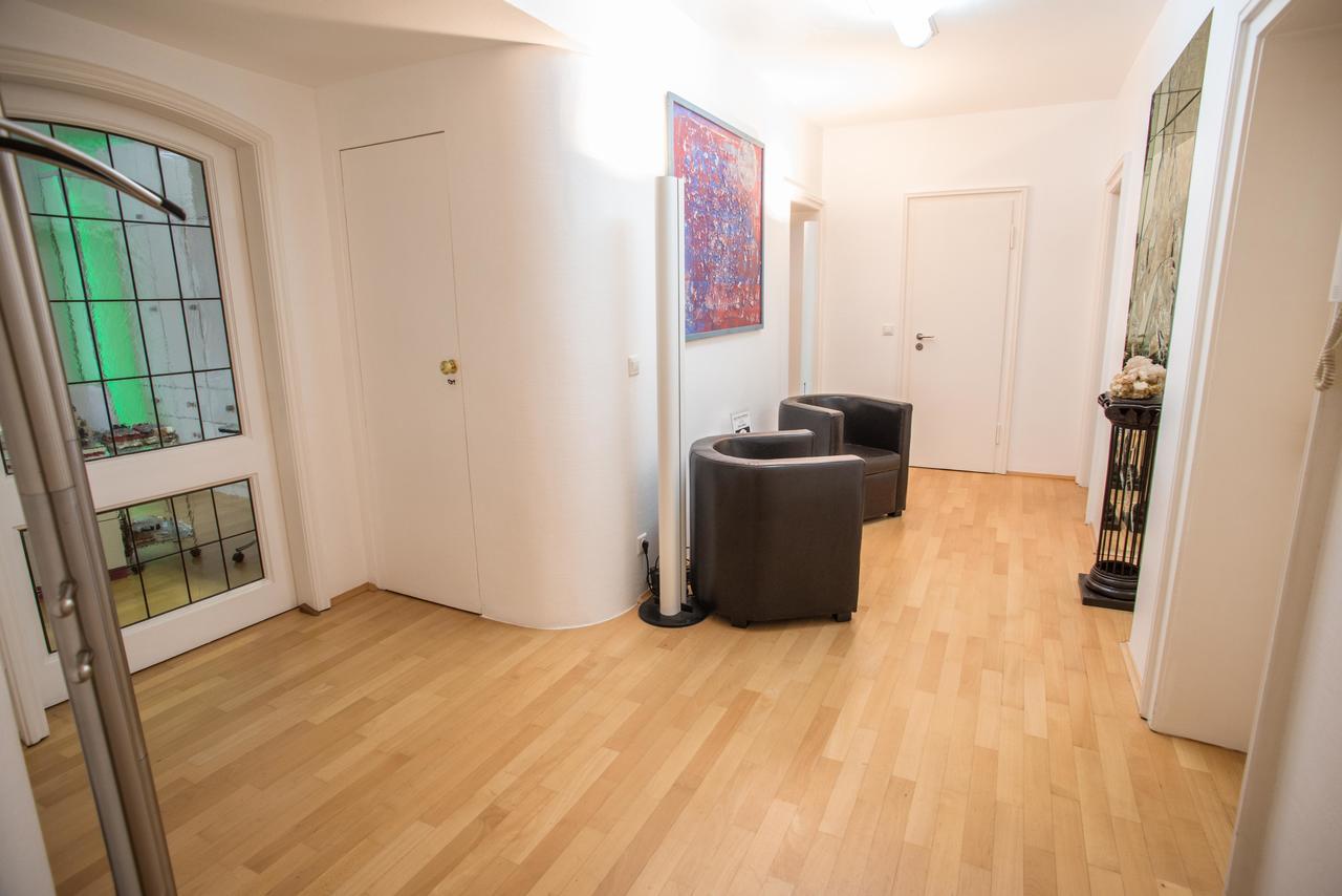 Apartement Mit Dachterrasse - Bei Curth Klingen - Teilen Sie Uns Ihre Ankunfszeit Mit Dusseldorf Exterior photo