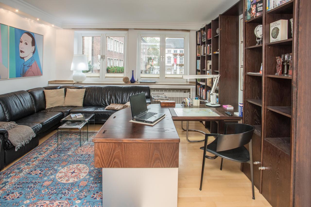 Apartement Mit Dachterrasse - Bei Curth Klingen - Teilen Sie Uns Ihre Ankunfszeit Mit Dusseldorf Exterior photo