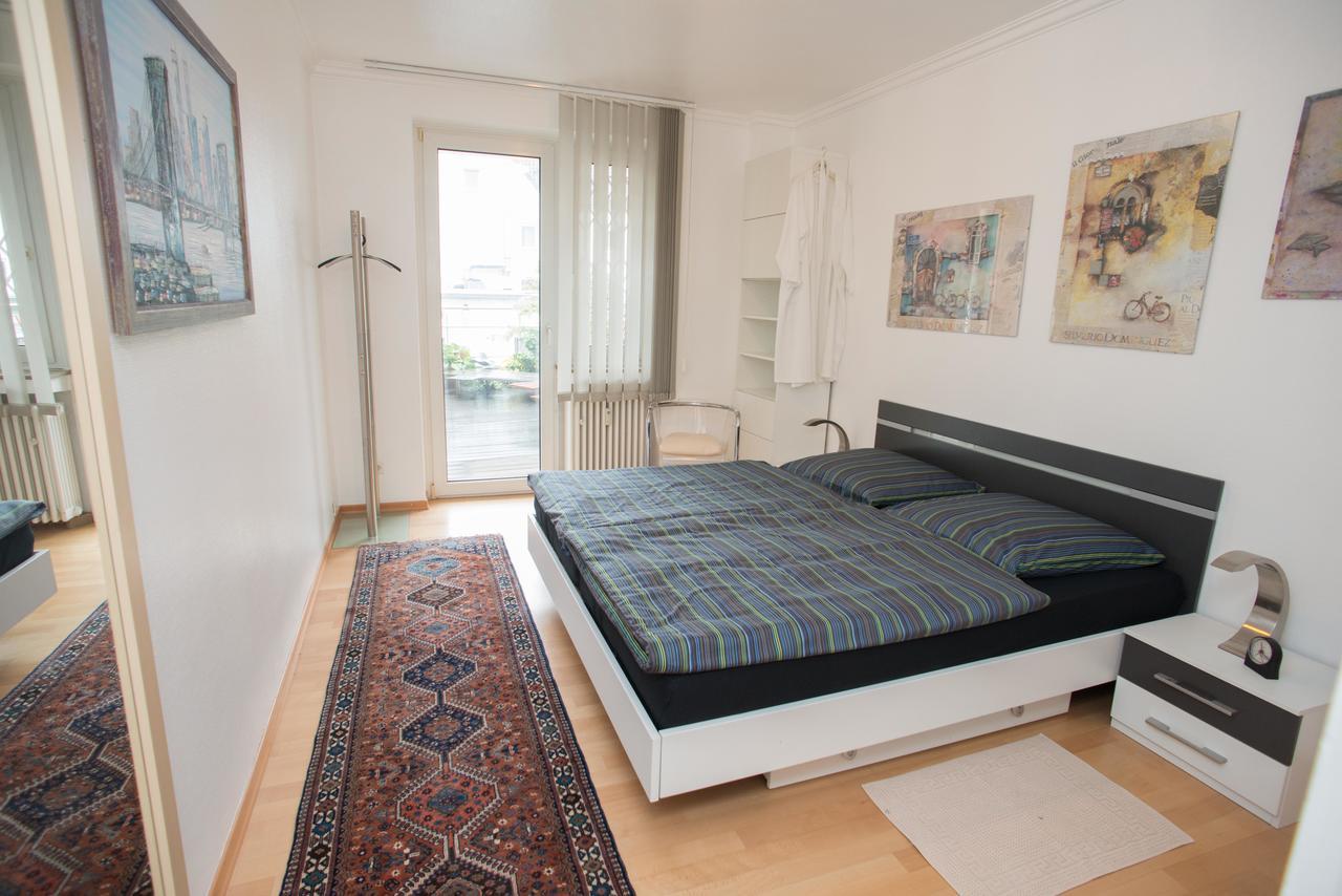 Apartement Mit Dachterrasse - Bei Curth Klingen - Teilen Sie Uns Ihre Ankunfszeit Mit Dusseldorf Exterior photo