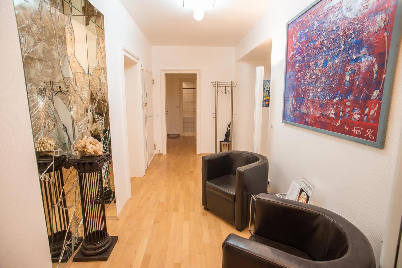 Apartement Mit Dachterrasse - Bei Curth Klingen - Teilen Sie Uns Ihre Ankunfszeit Mit Dusseldorf Exterior photo